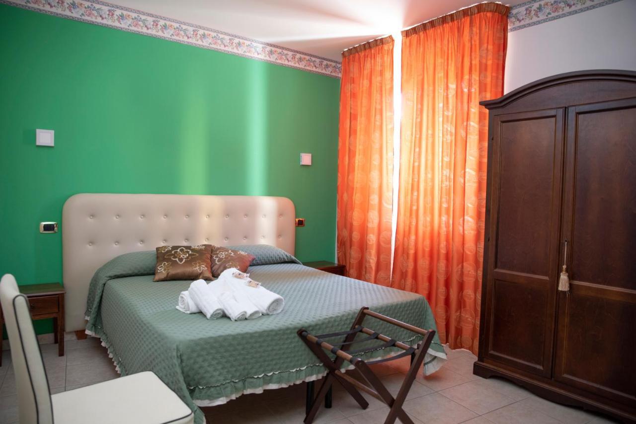Carlo Five Bed & Breakfast Porto Empedocle Dış mekan fotoğraf